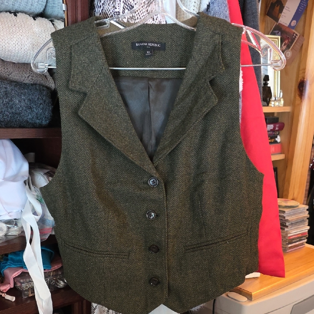 Banana Republic Women's Green Tweed Vest